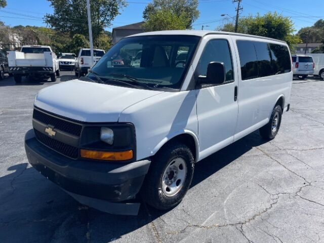 chevrolet express passenger 2017 1GAWGEFGXH1102895 image chevrolet express passenger 2017 1GAWGEFGXH1102895 image